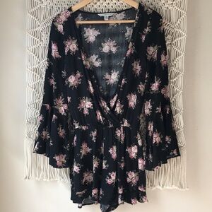 American Eagle Outfitters floral  sz XXS shorts romper